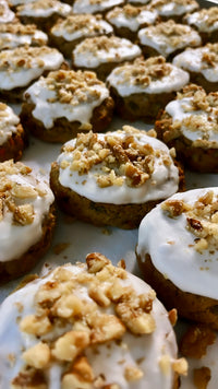 Galettes « gâteau aux carottes » glaçage au lait de coco - Boîte de 6