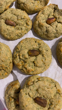 Échantillon - Mini galette aux pistaches, citron & épinards