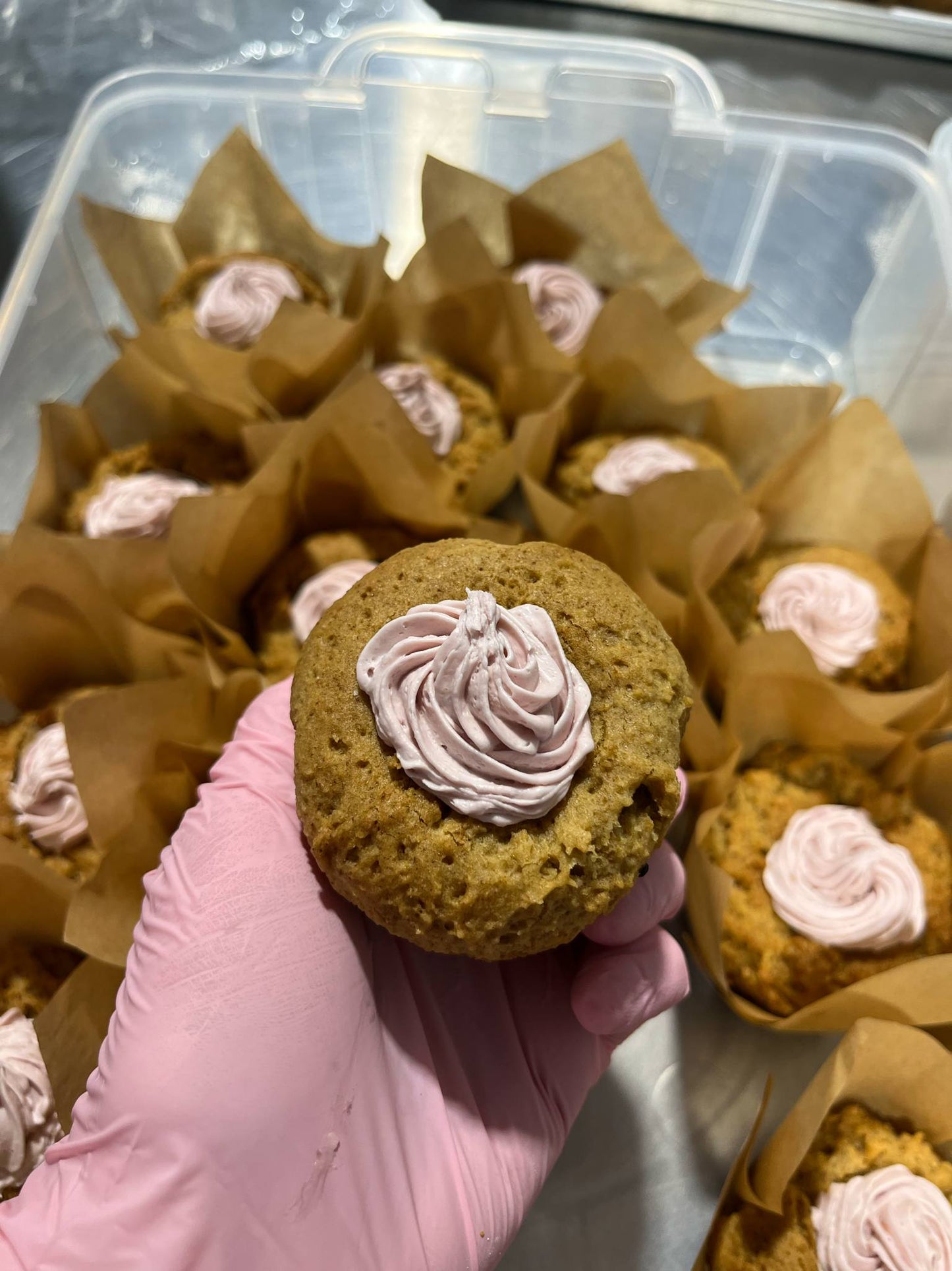 Muffins « nuage » crème de coco framboises - Boîte de 6