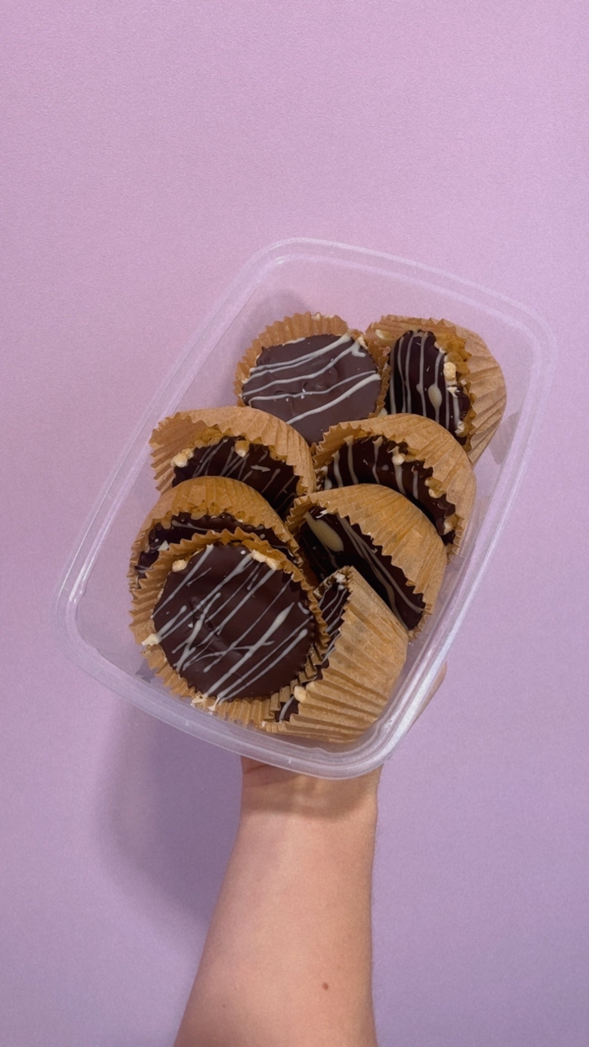 Cups « Rice Krispies » double chocolat et beurre d’arachide (🌱) - Boîte de 8