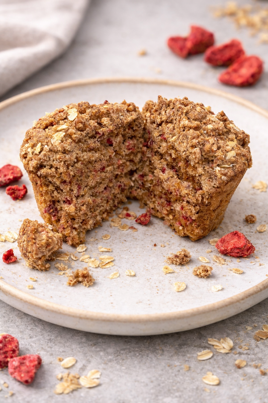 Muffins à l'avoine & fraises lyophoilisées