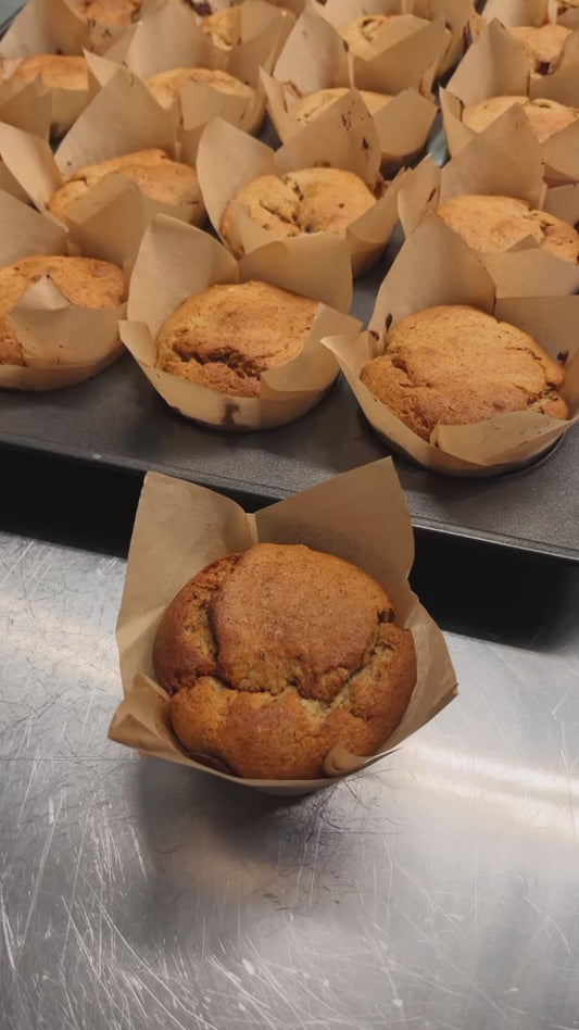 Muffins aux bananes, garniture chocolat noisettes maison. Boîte de 6 (🌱)